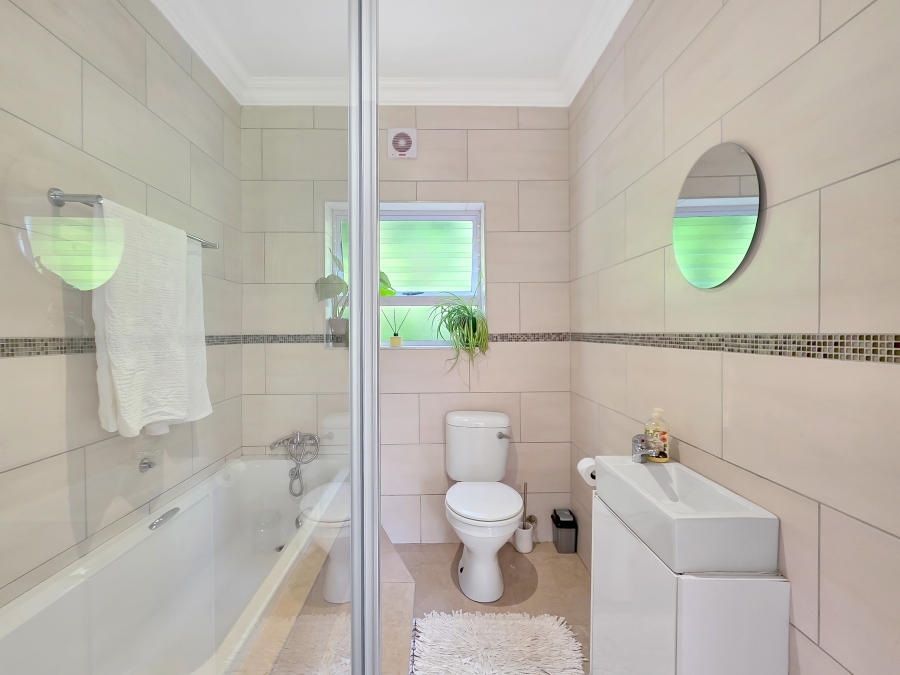 2 Bedroom Property for Sale in Belle Constantia Western Cape